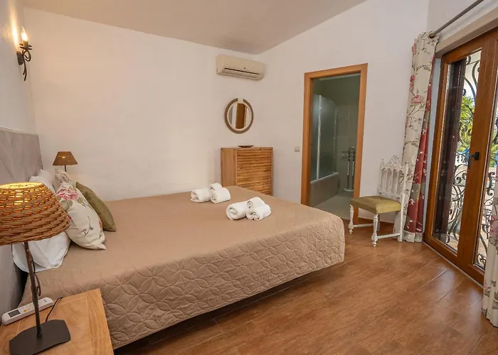 Vivenda Solar Dos Pescadores * アルマカオ・デ・ペラ